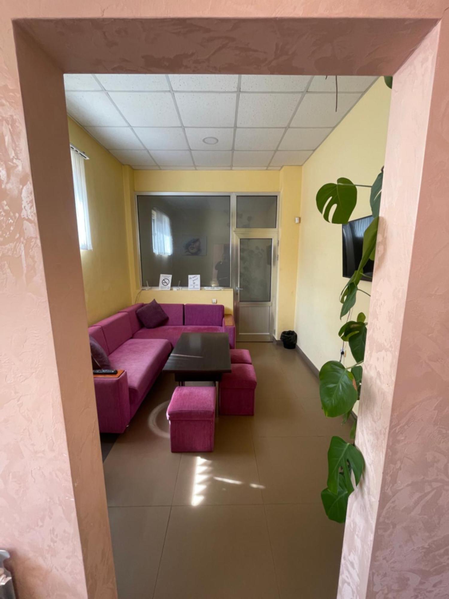 Downtown B&B Vanadzor Bagian luar foto