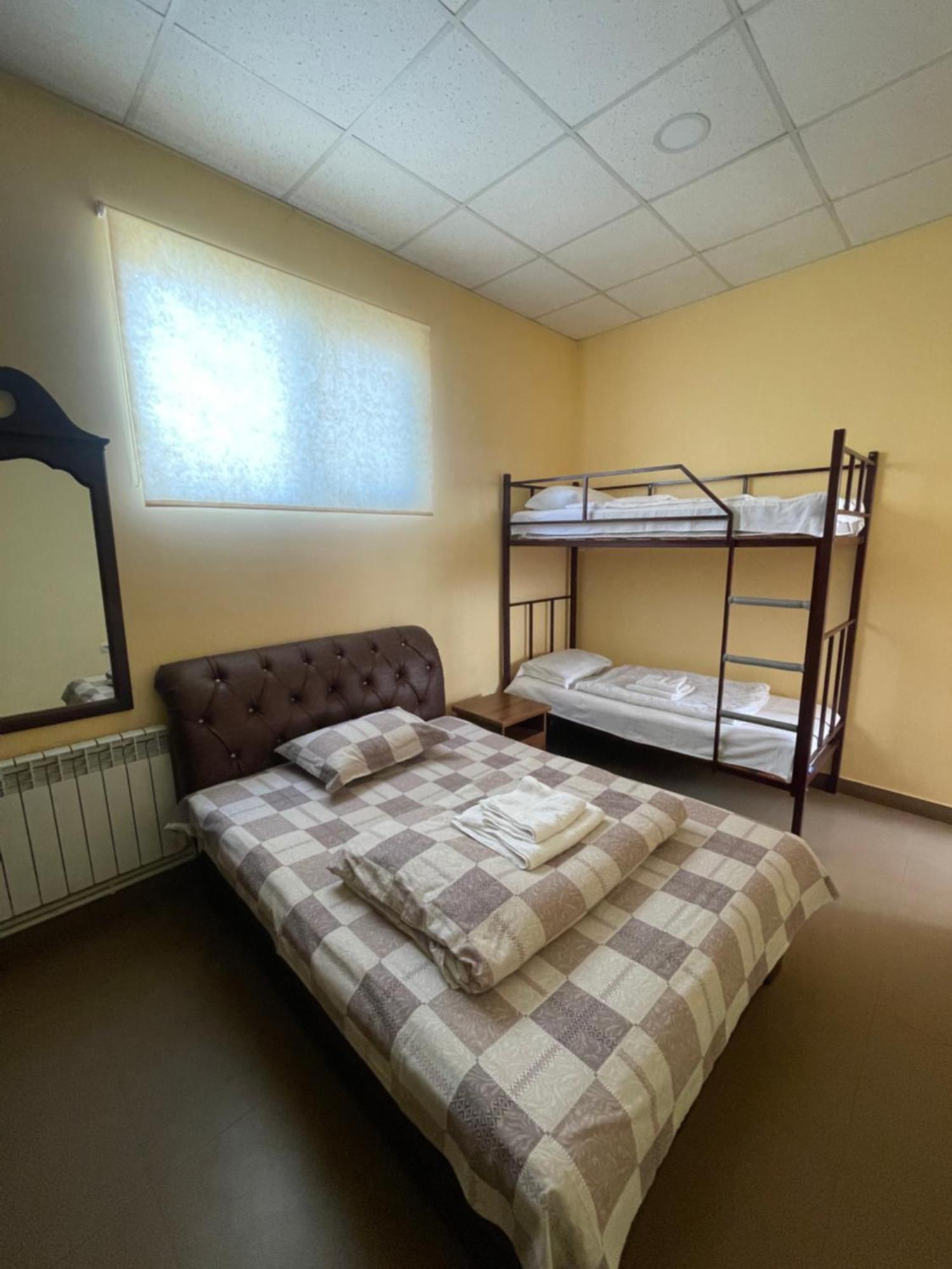 Downtown B&B Vanadzor Bagian luar foto