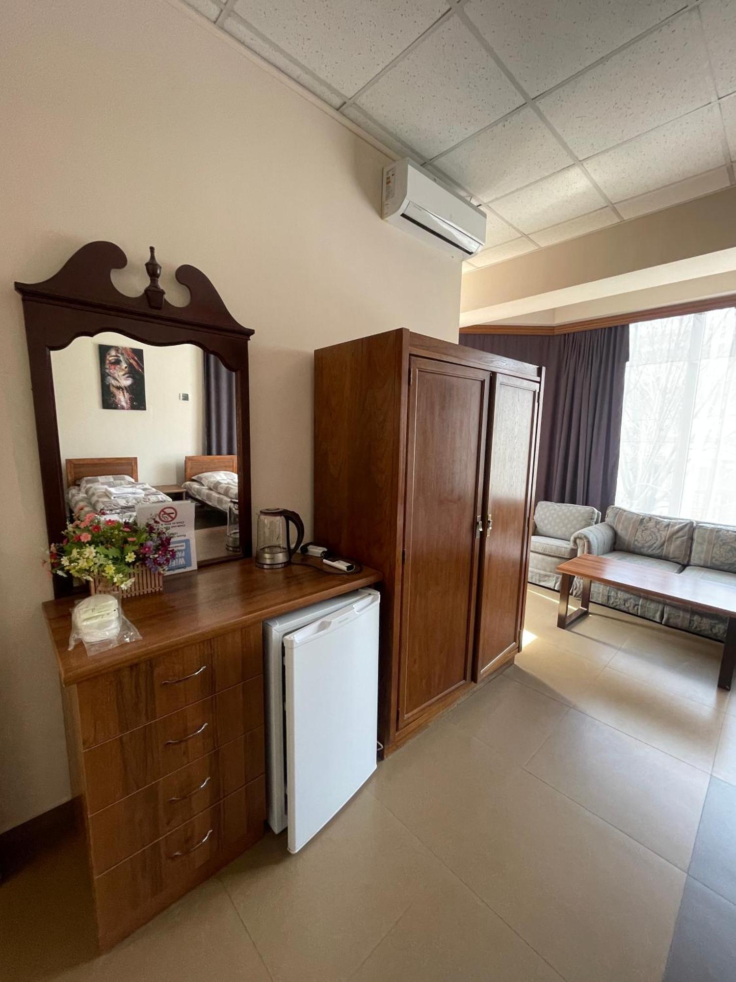 Downtown B&B Vanadzor Bagian luar foto