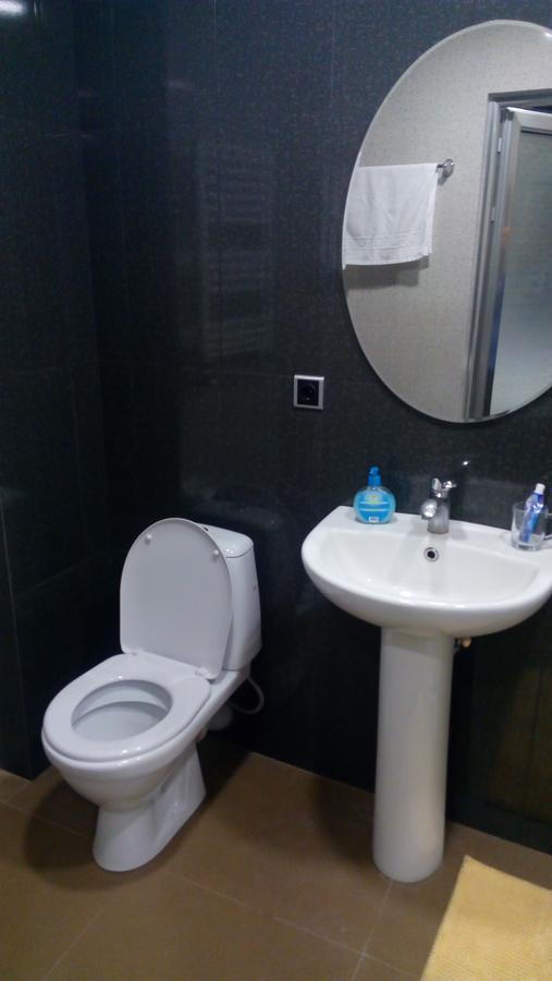 Downtown B&B Vanadzor Bagian luar foto