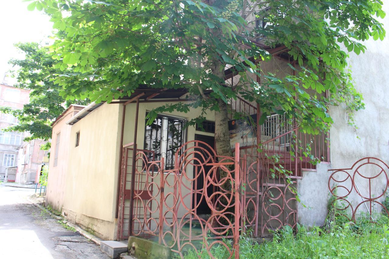 Downtown B&B Vanadzor Bagian luar foto