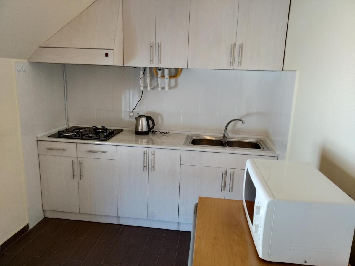 Downtown B&B Vanadzor Bagian luar foto